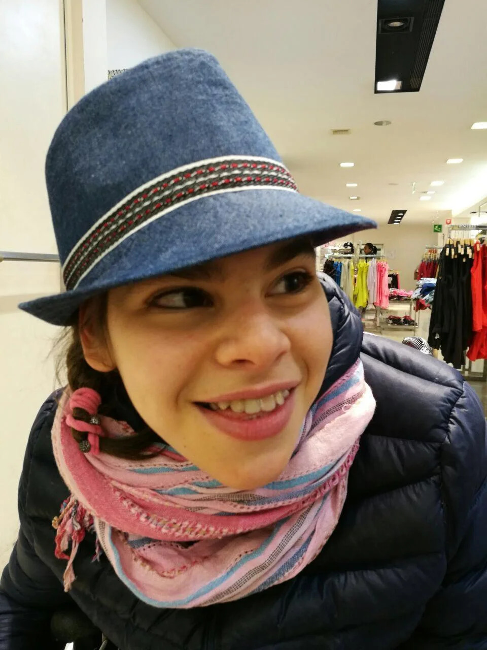 Letizia con cappello